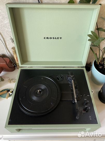Проигрыватели Crosley Voyager