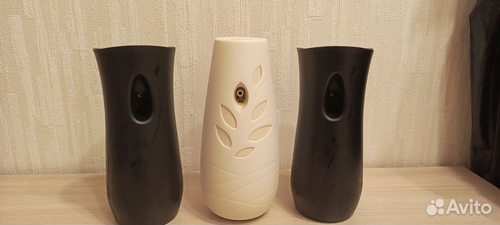 Автоматический освежитель распылитель воздуха