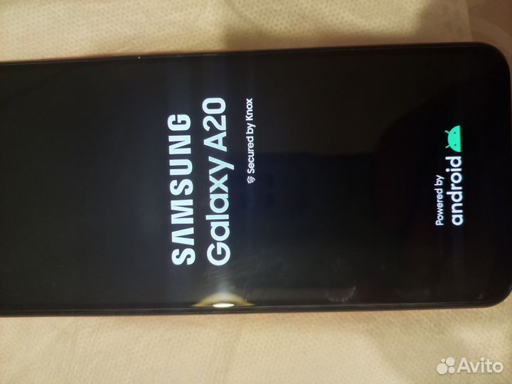 Samsung Galaxy A20, 3/32 ГБ