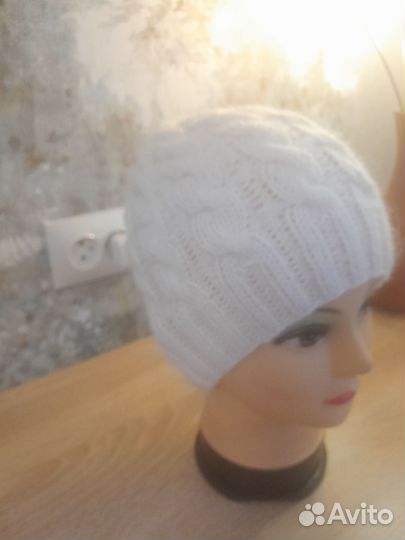 Шапка зимняя женская ручной работы