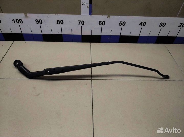 Поводок стеклоочистителя