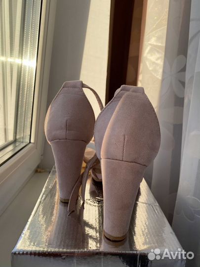 Туфли женские 39 размер