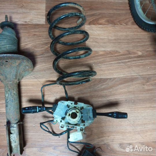 Запчасти MitsubishiOutlanderI