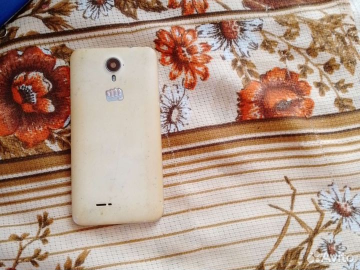 Micromax Q415, 8 ГБ