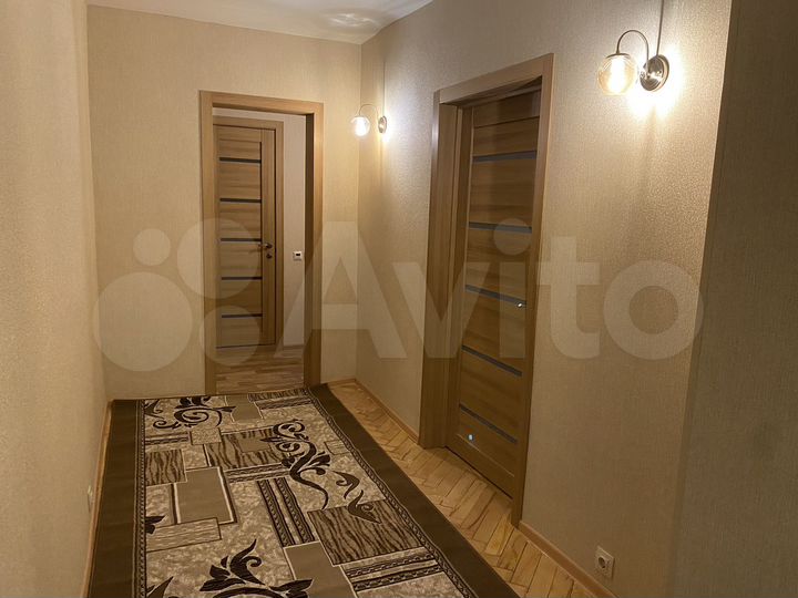 2-к. квартира, 59 м², 1/10 эт.