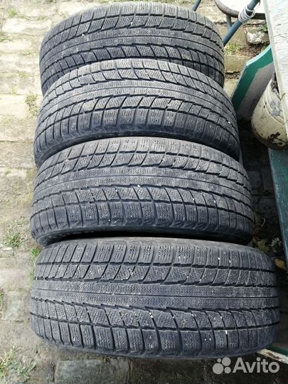 Triangle TR777 215/55 R17
