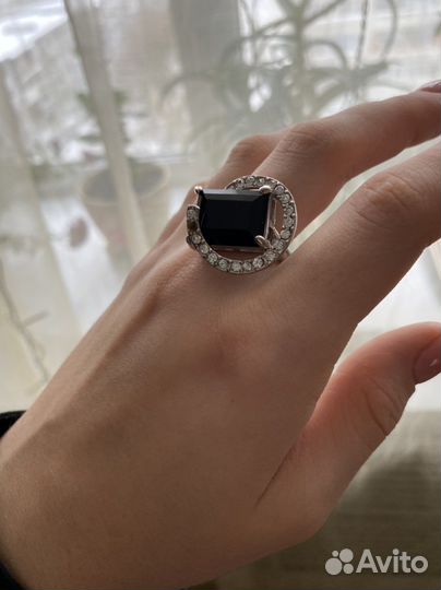 Серебряное кольцо