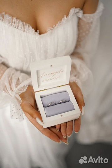 Свадебные шкатулки с индивидуальной гравировкой