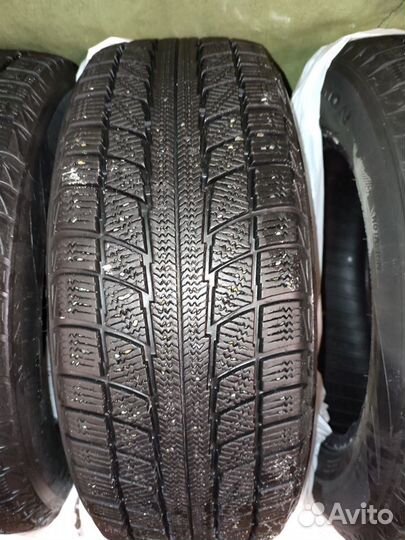 Triangle TR777 215/60 R16