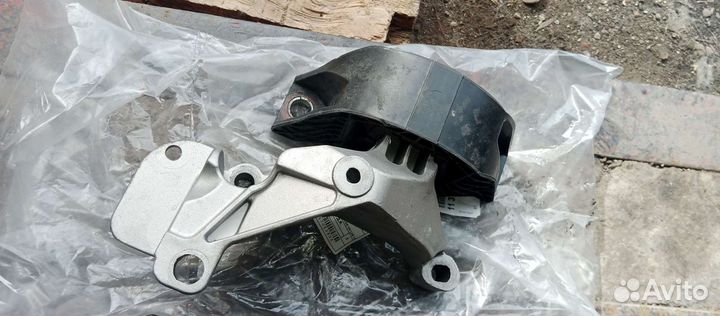 Опора двигателя