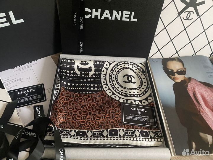 Платок Chanel женский в упаковке