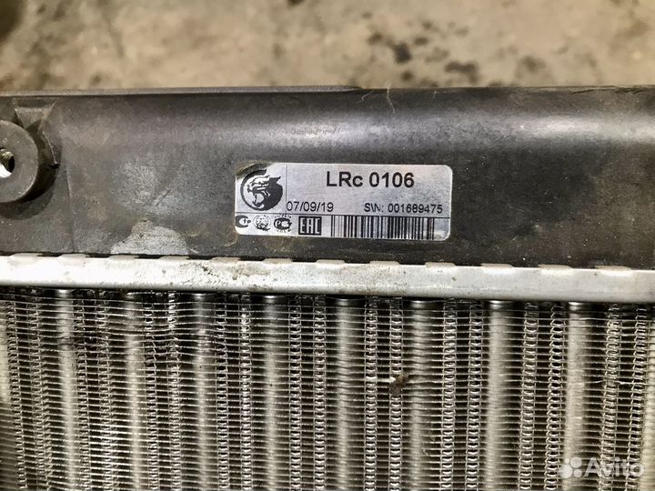 Радиатор ваз 2106