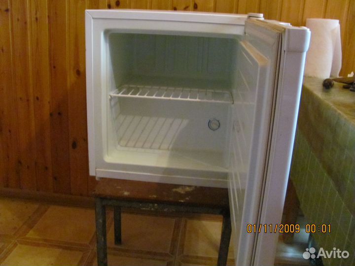 Продаю морозильную камеру