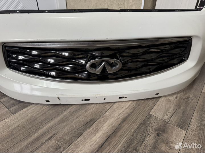 Передний бампер infiniti fx37