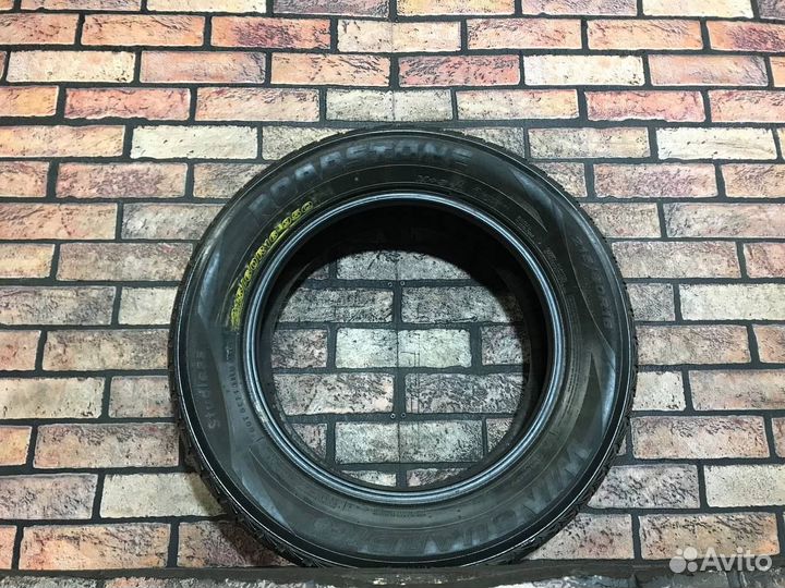 Roadstone Winguard Ice 215/60 R16 95Q