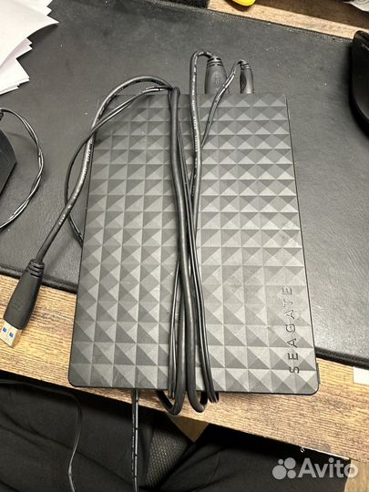 Внешний жесткий диск Seagate Expansion sronf2