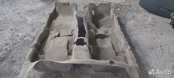 Ковролин салона Nissan Skyline v35