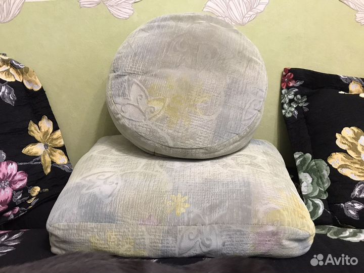 Диванные подушки