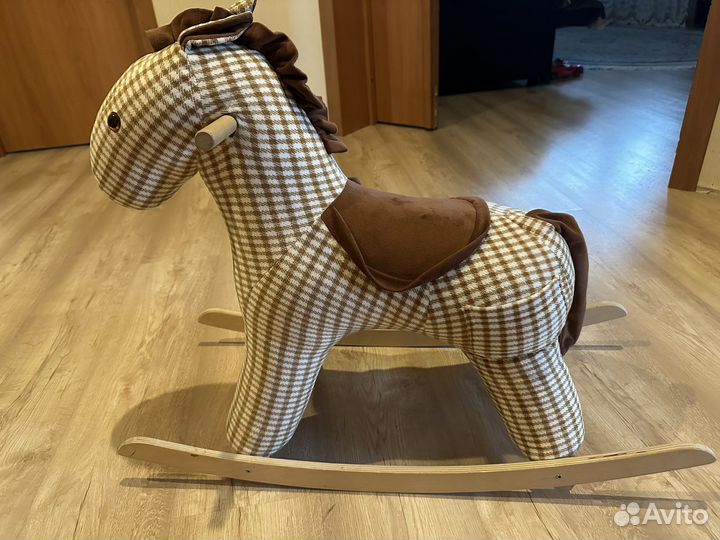 Детская качалка лошадь