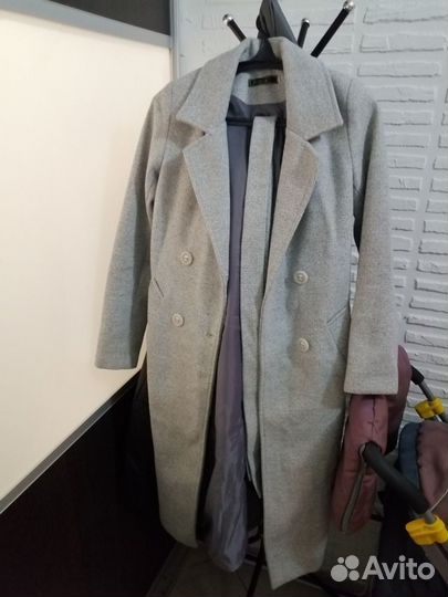 Пальто женское весеннее 42 размер
