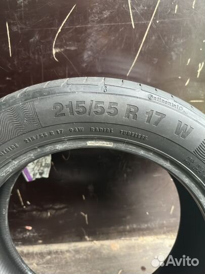 Continental ContiPremiumContact 5 215/55 R17 94W