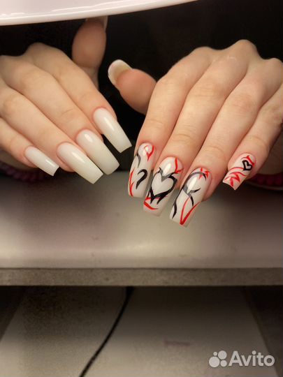 Мастер маникюра