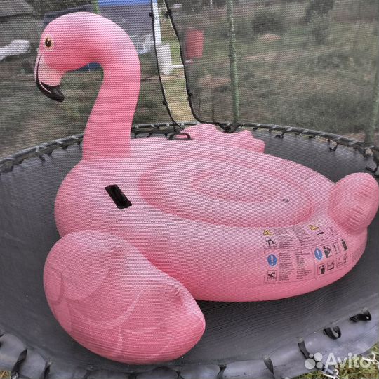 Надувной фламинго