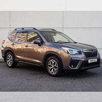 Subaru Forester 2.0 CVT, 2018, 109 772 км, с пробегом, цена 2 545 000 руб.