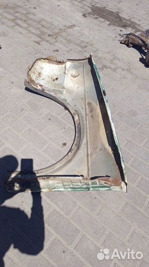 Крылок переднее volkswagen golf 2 jetta 2