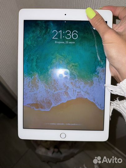 iPad air wifi 64GB Gold