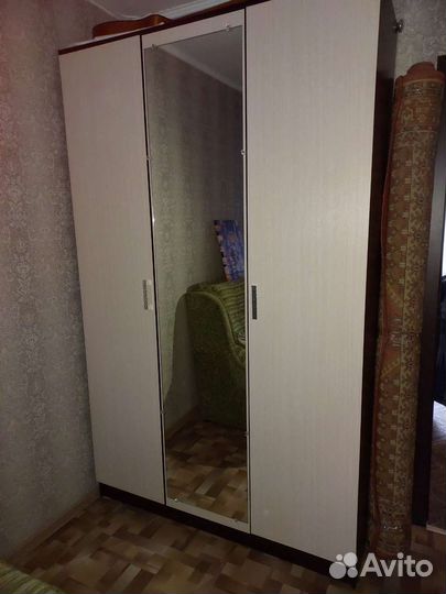 Шкаф купе с зеркалом бу