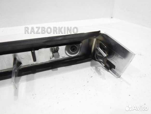 Накладка двери задней правой