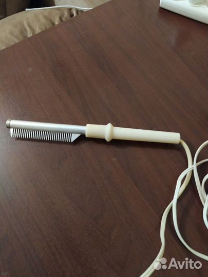 Плойка с расчёской. Ретро