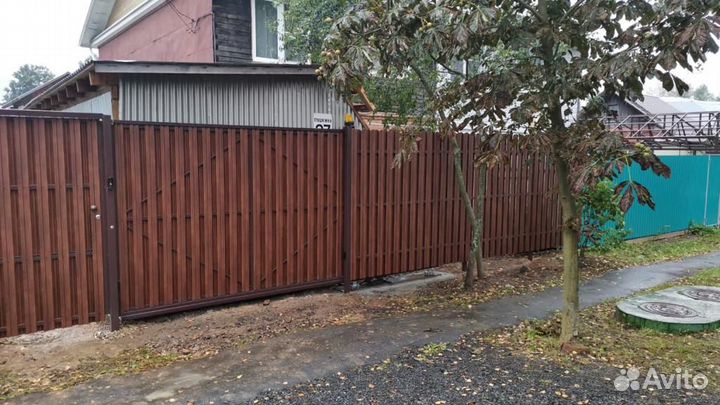 Забор из евроштакетника под ключ