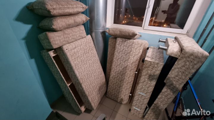 Диван угловой