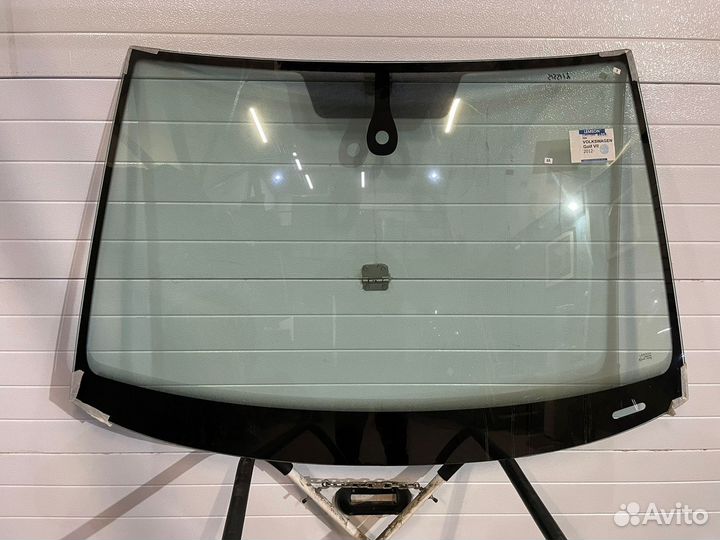 Лобовое стекло Volkswagen Golf