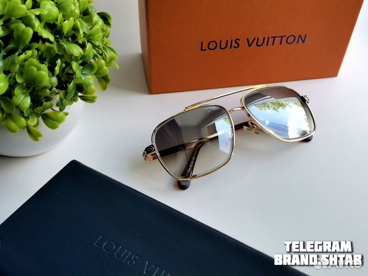 Очки солнцезащитные Louis Vuitton