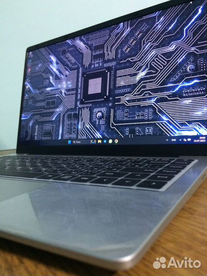 Ноутбук FullHD / 8gb DDR4 / ssd M2