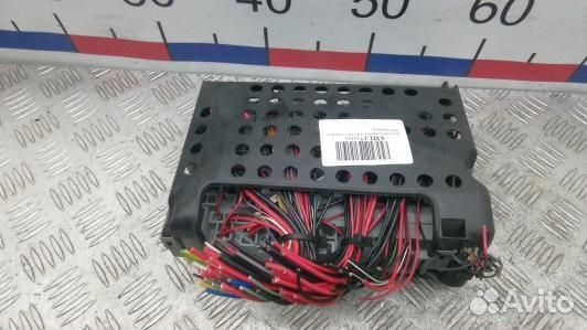 Блок предохранителей opel zafira A (SML17M101)