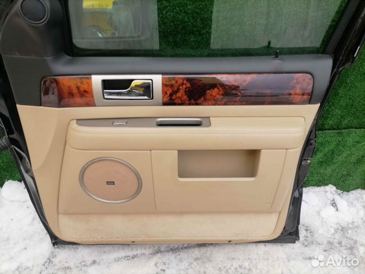 Дверь передняя правая Lincoln Navigator