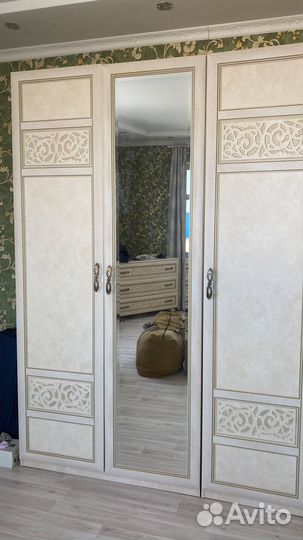 Спальный гарнитур