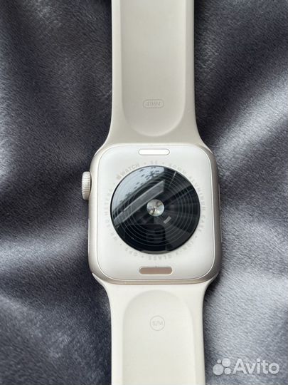 Apple Watch SE 2 (2023) - 40 mm (S/M) Starlight