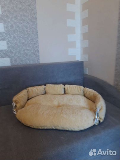 Лежанка для маленьких собак или кошек