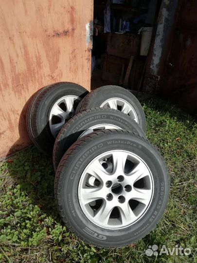 R15 Continental ExtremeWinterContact 205/65, PCD 5x114.3 DIA 60.1