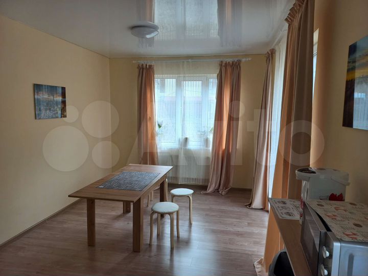 Комната 17 м² в 3-к., 1/3 эт.