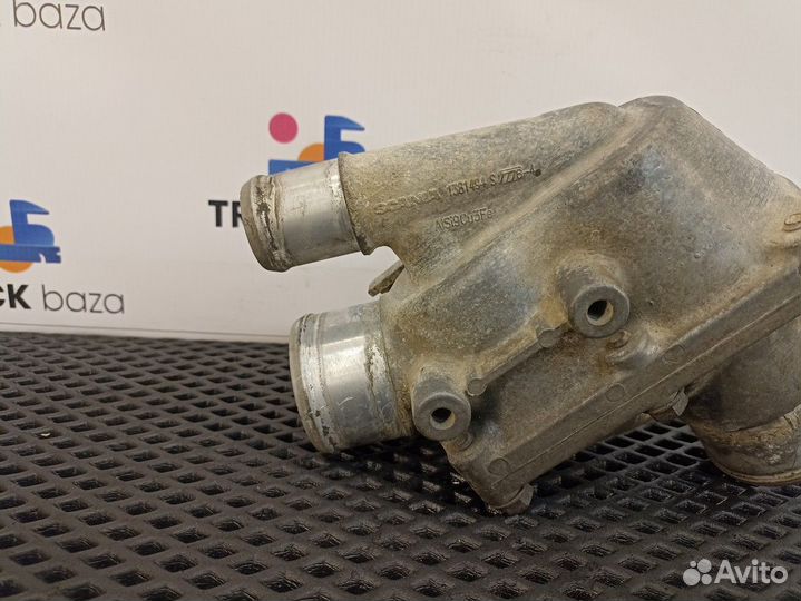 1381494 Корпус термостата