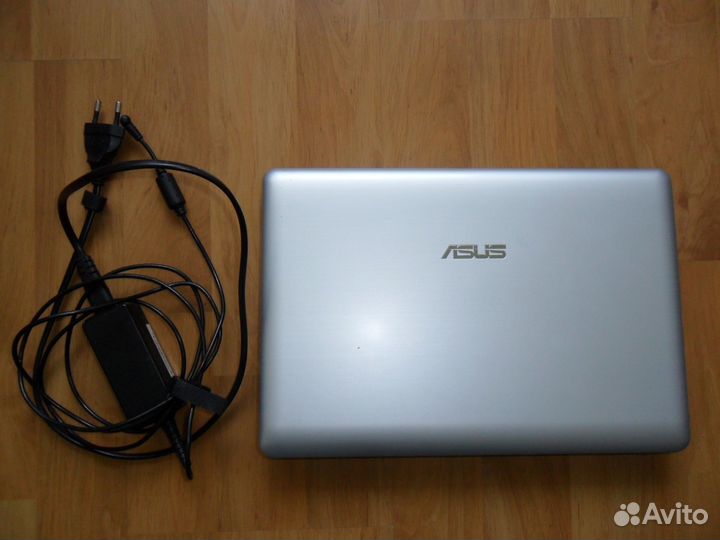 Нетбук asus Eee PC 1215P-SIV035S, 12.1