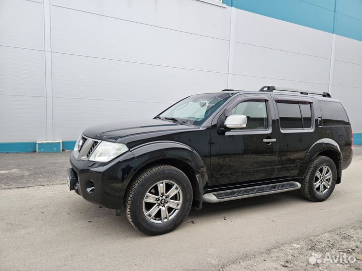 Nissan Pathfinder 2.5 AT, 2013, 243 520 км