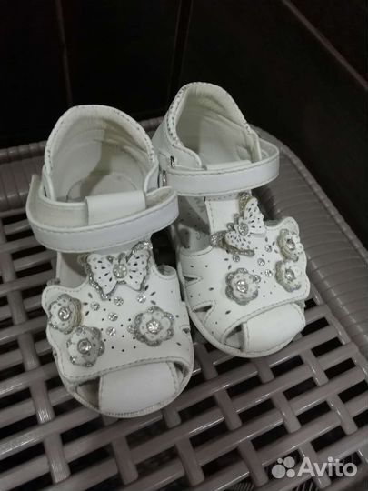 Босоножки для девочки