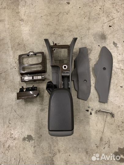 Подлокотник ford focus 2